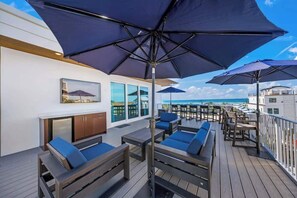 Property grounds - New - Dual-home luxury, Rooftop Decks, Sleeps 32 (Siesta Key)