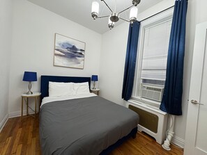 Room - 2-bedroom apartment in pleasant New York with AC for relaxing stays (New York)