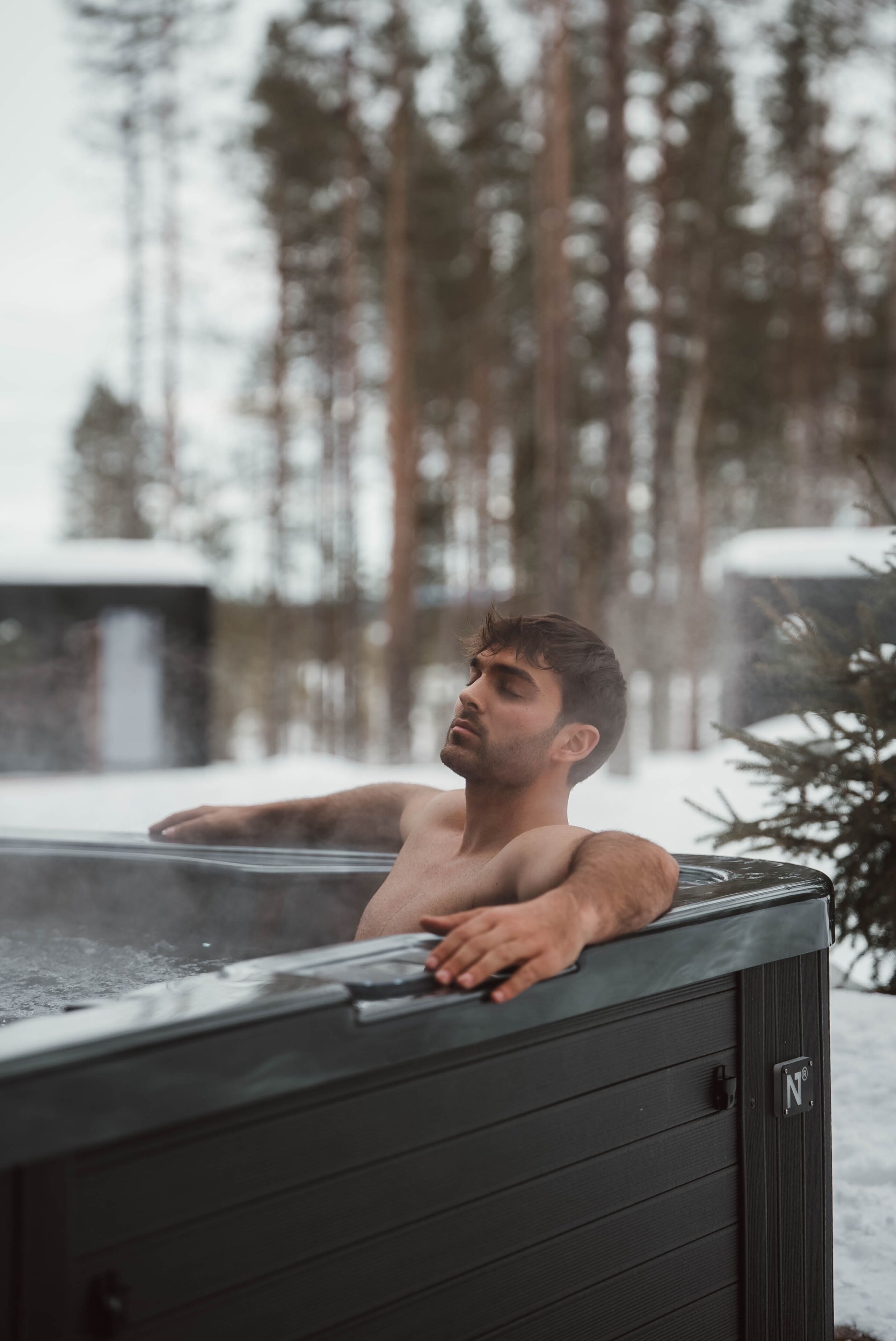 Deluxe Suite, 1 Bedroom, Kitchen, Valley View | Outdoor spa tub