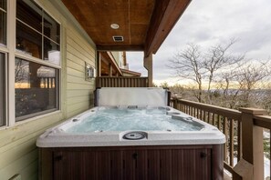 Unclassified image, 3 of 50, button - Black Bear 4br/3.5ba - Steps from lift pvt Hot Tub (Snowshoe)