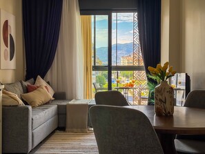 Smart TV - Apartments 1+1 Qoople Oba Select (Alanya)