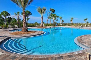 Pool - Tranquil Coastal Escape - Just Steps to the Beach - Bikes included (Port St. Joe)