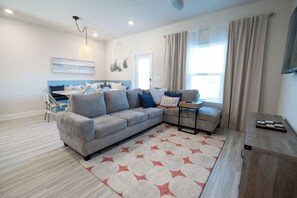 TV - Tranquil Coastal Escape - Just Steps to the Beach - Bikes included (Port St. Joe)