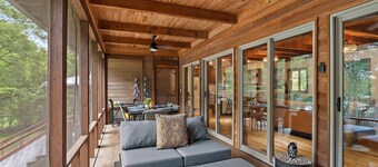 Lakeside Landing -Lakefront, Firepit, Dock, Canoe