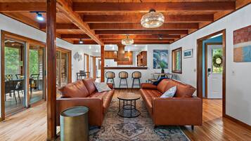 Smart TV, computer monitors