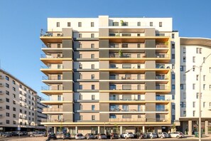Exterior - GuestReady - Maleo Living Apartments - 6A2 (Lisbon)