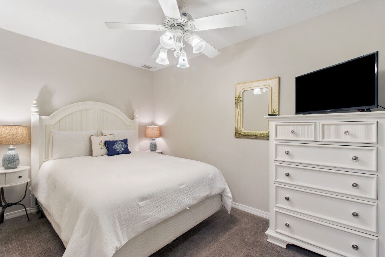 Strykejern/-brett, wi-fi og sengetøy