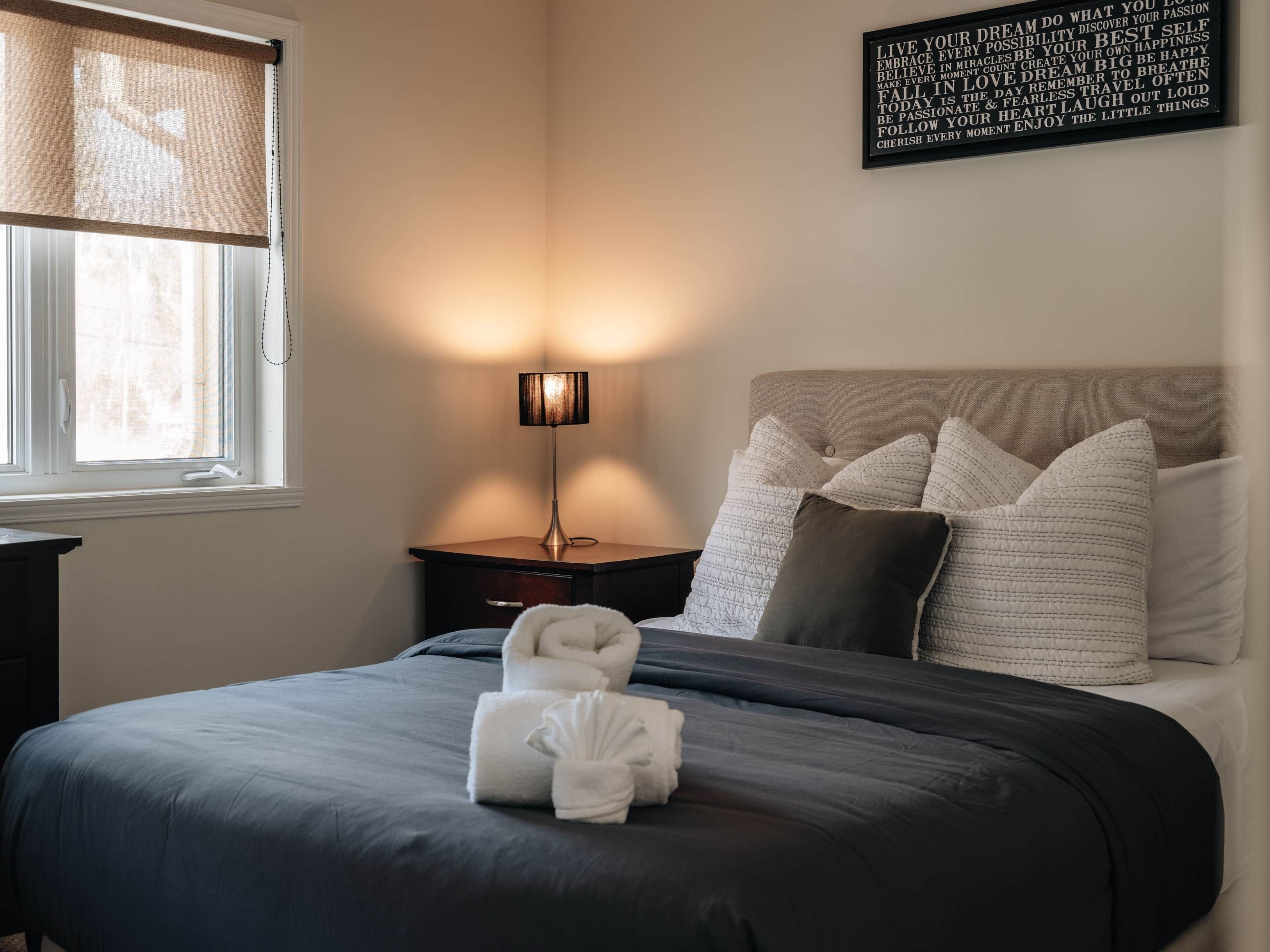 4 soverom, wi-fi (inkludert) og sengetøy