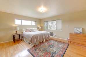 Free WiFi, bed sheets - Country Home - Prime Location Near Wineries and Downtown (Paso Robles)
