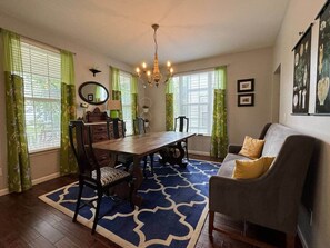 Interior - The Battlefield Getaway (Monroe)