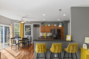 Fridge, microwave, oven, stovetop - The Yellow House Kansas City (Liberty)