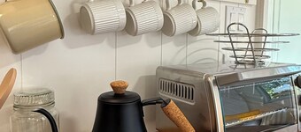 Private Guest House – Walk To Town!