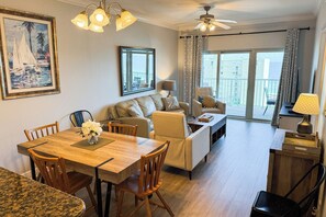 TV - Walk to Beach: Gulf Shores Getaway w/ Pool Access! (Gulf Shores)
