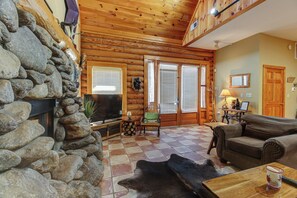 TV, fireplace - Near Dtwn Pigeon Forge! Multi-Level Cabin w/ Pool (Pigeon Forge)