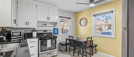 House (4 Bedrooms) | Property amenity