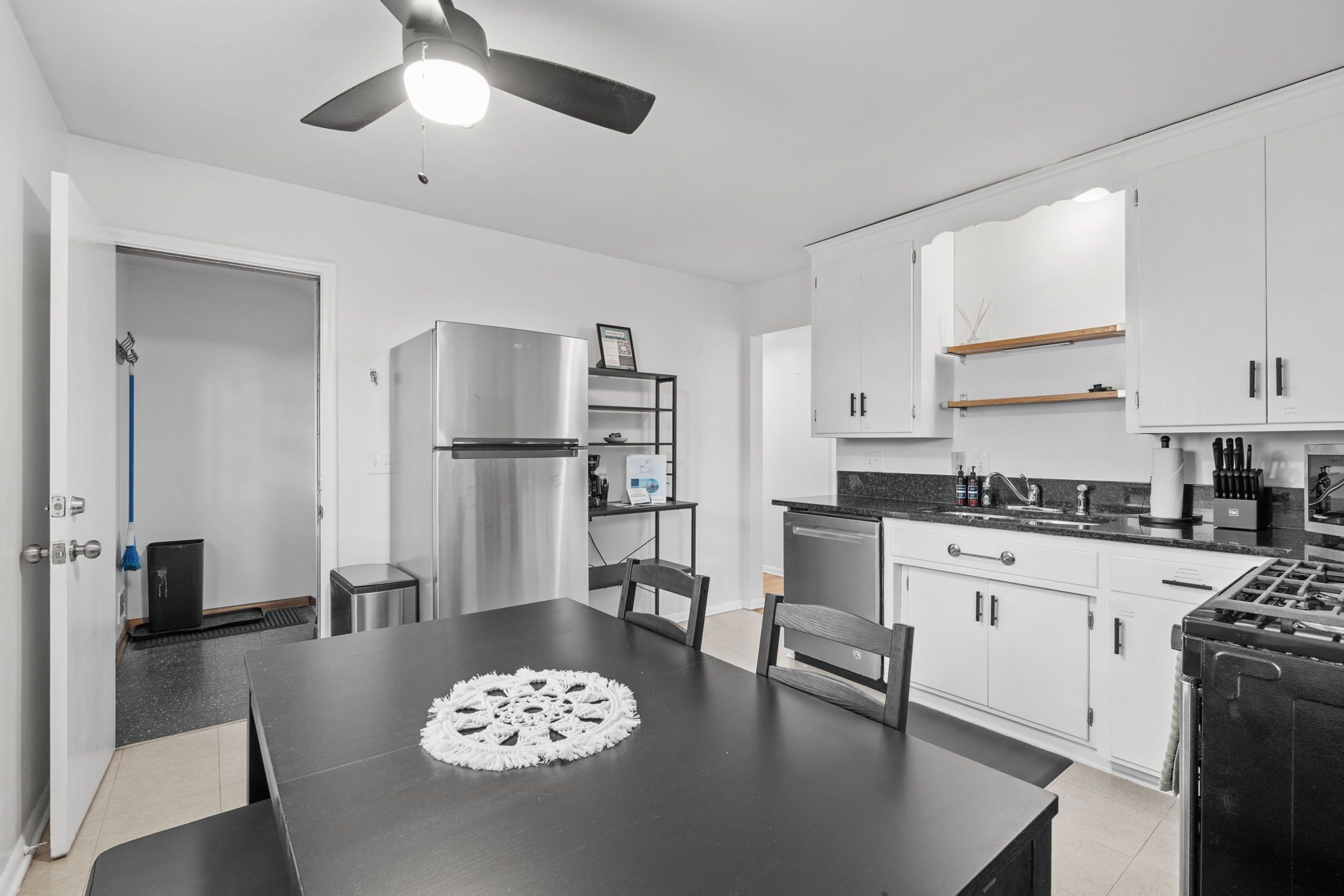 Casa (4 Bedrooms) | Servicio de la propiedad