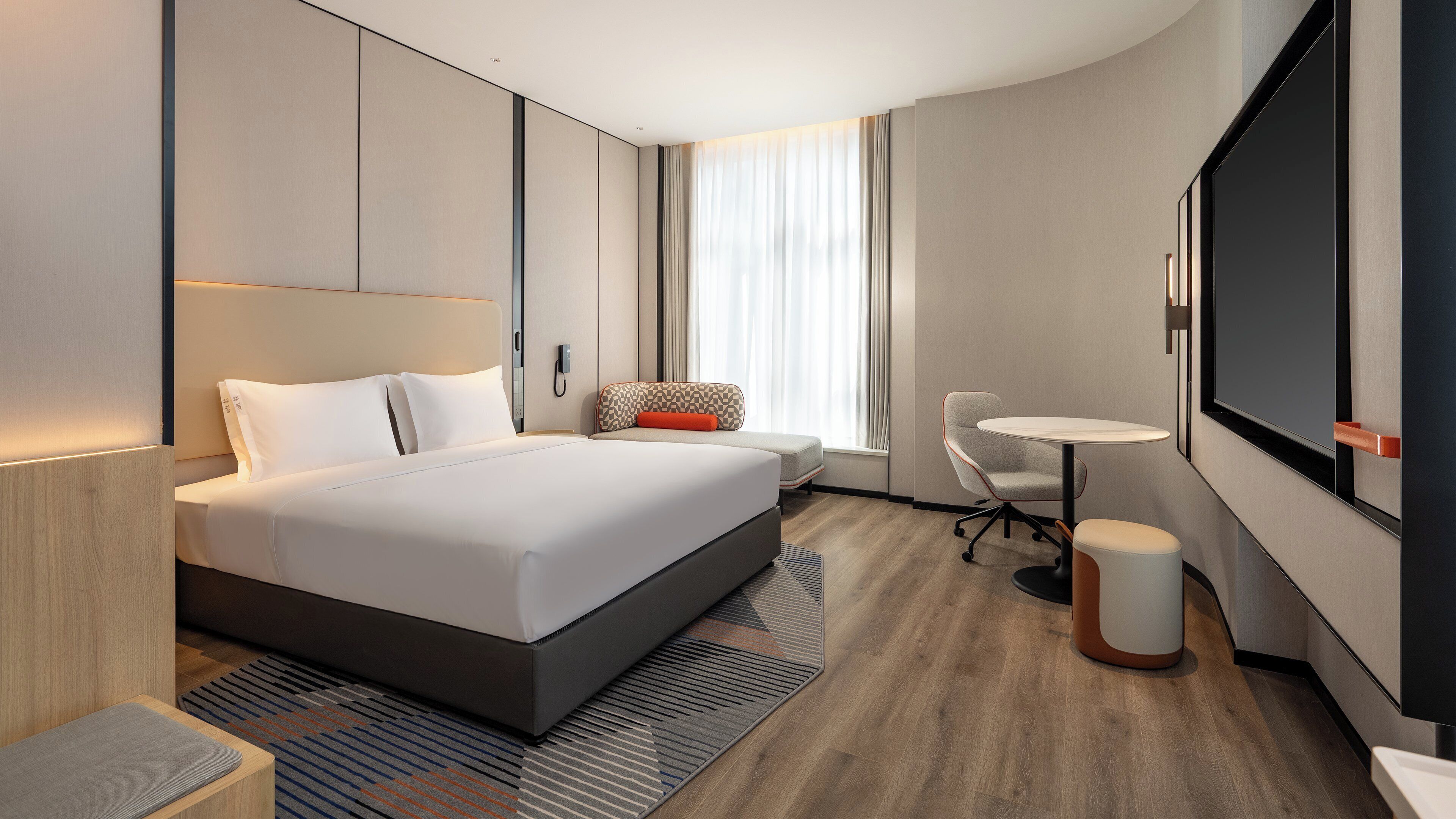 Quarto standard, 1 cama King, vista para a cidade | Roupa de cama