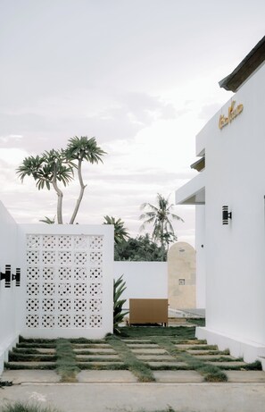 Property grounds - 2BR Private Pool Villa with Mountain Views in Lovina, Bali (Buleleng)