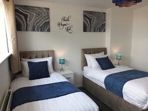 3 chambres, Wi-Fi gratuit, draps fournis
