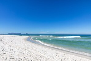 Beach - CasaDoBenoit, Arraial do Cabo, RJ (Arraial do Cabo)