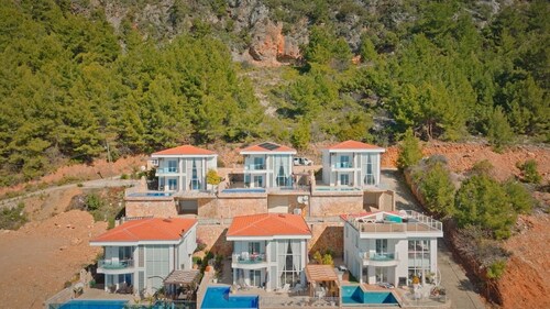 Villa Tepe with infinity pool and panoramic view