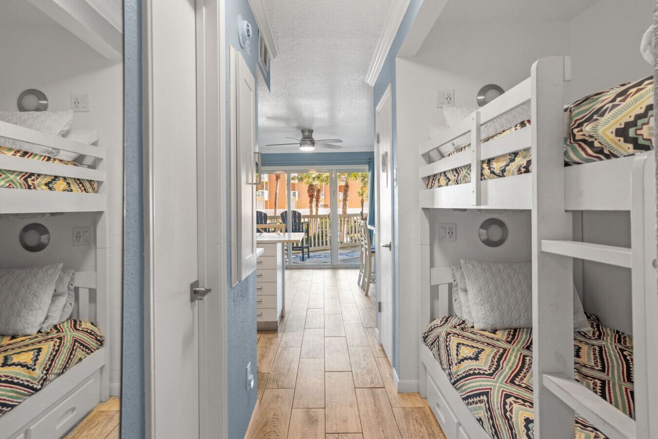 熨斗/熨衣板、免费 WiFi、床单