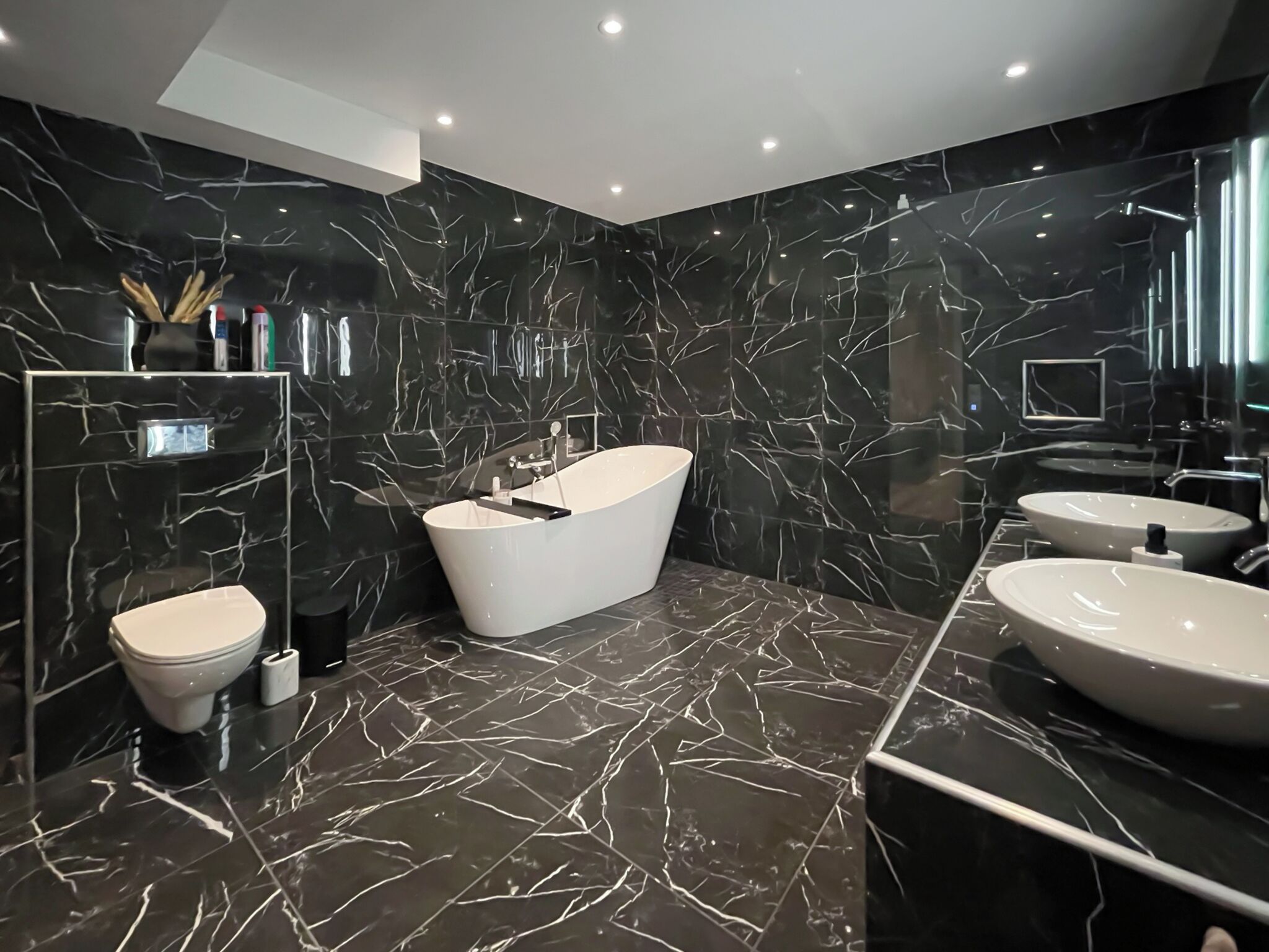 House, 3 Bedrooms, Balcony | Bathroom