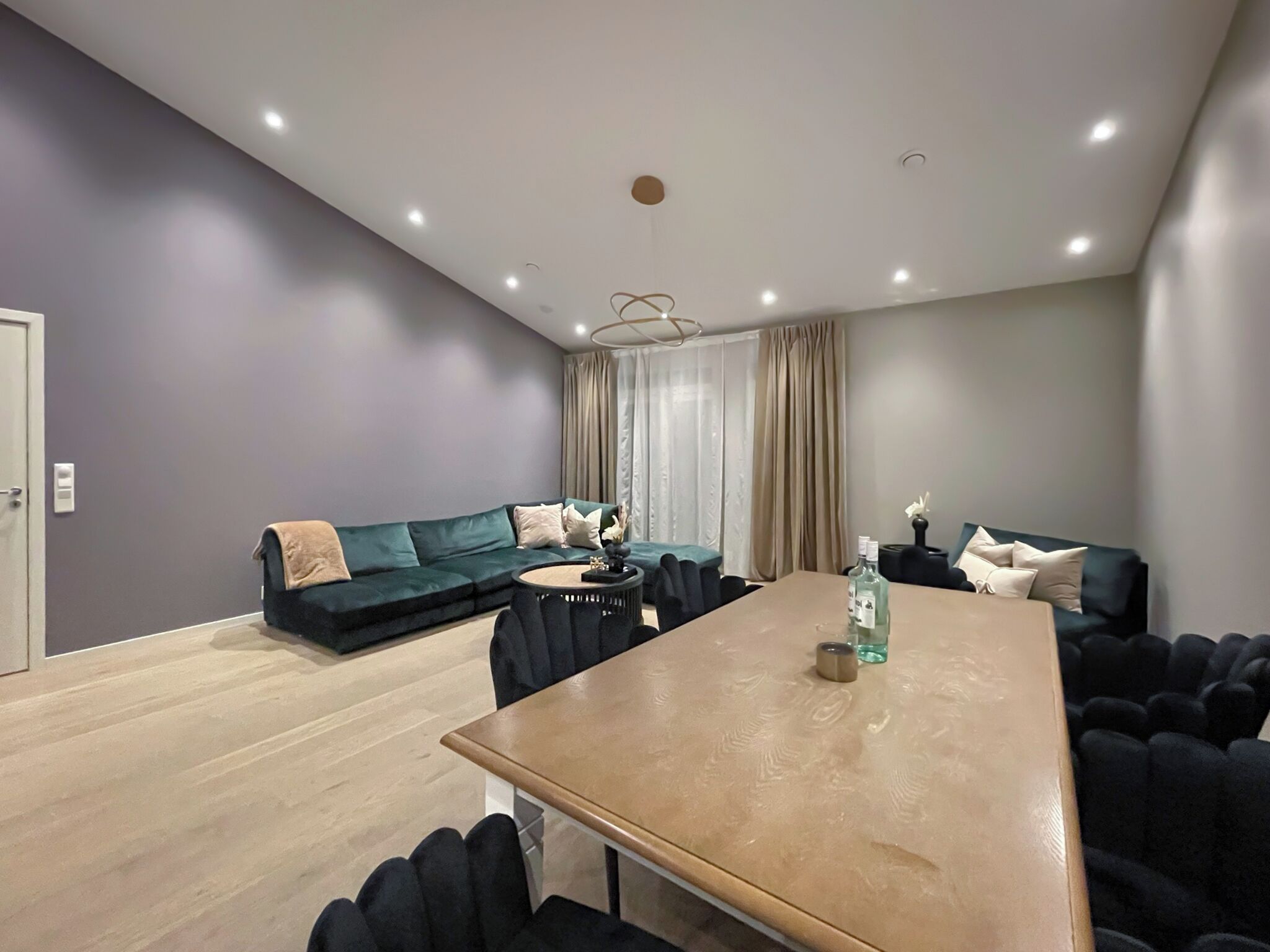 House, 3 Bedrooms, Balcony | Living room