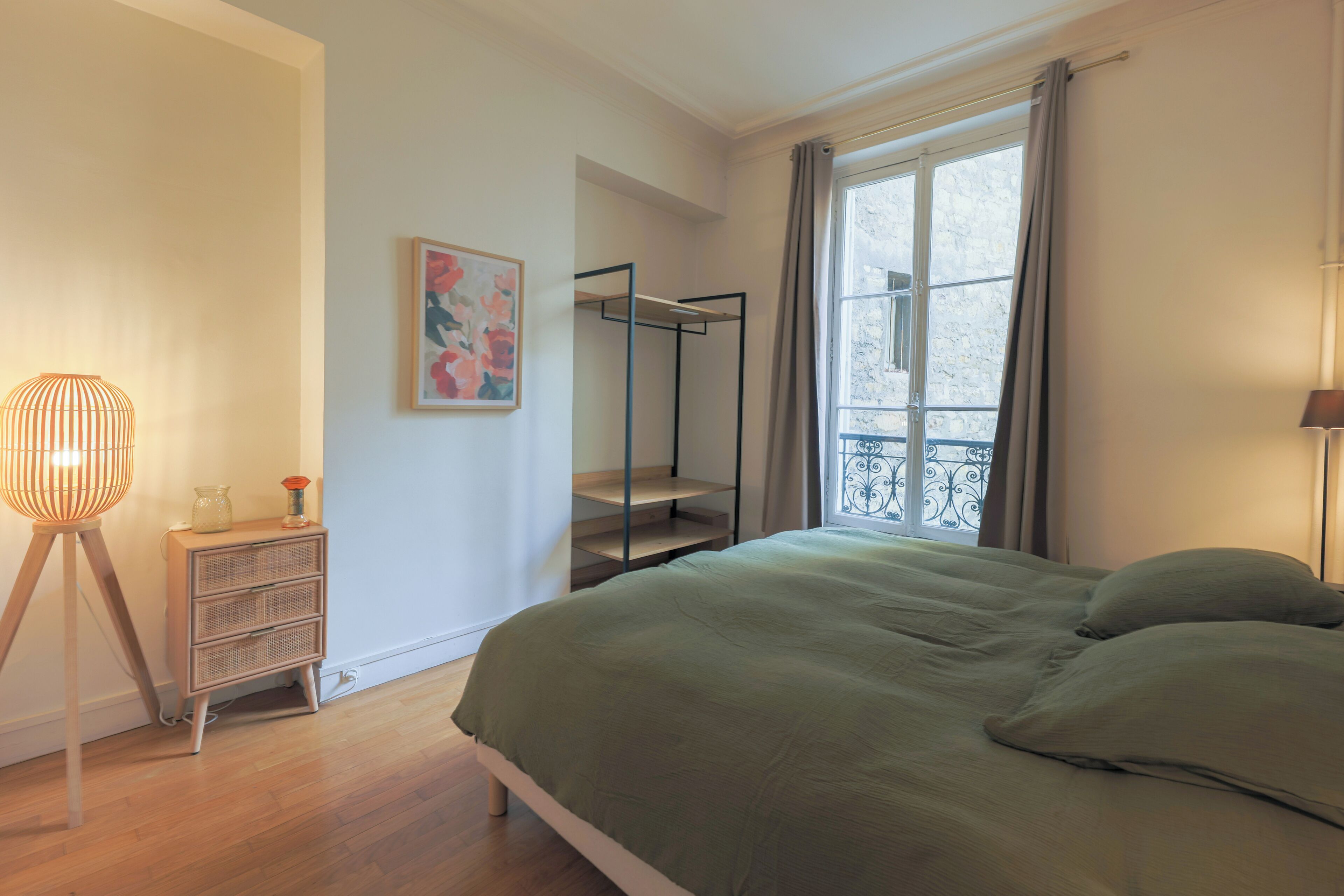 Fer et planche à repasser, accès Internet, draps fournis