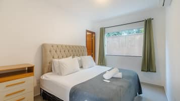 Apartamento básico | 2 quartos, Wi-Fi de cortesia