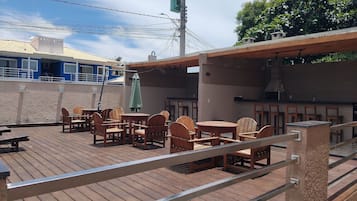 Apartamento básico | Opções para refeição ao ar livre