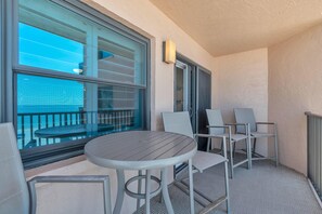 Condo, Multiple Beds (Emerald Isle 304 - Premier) | Outdoor dining - Emerald Isle 304 - Premier (North Redington Beach)