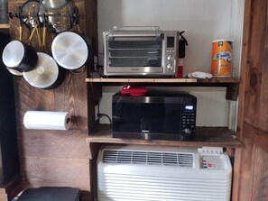 Interior - Deluxe Cabin G at Elk Creek Escape (Hillsgrove)