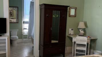 Fer et planche à repasser, Wi-Fi, draps fournis