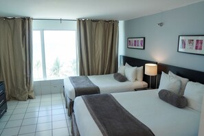 2 bedrooms, iron/ironing board, Internet, bed sheets - Balcony Duplex M5 (Miami Beach)