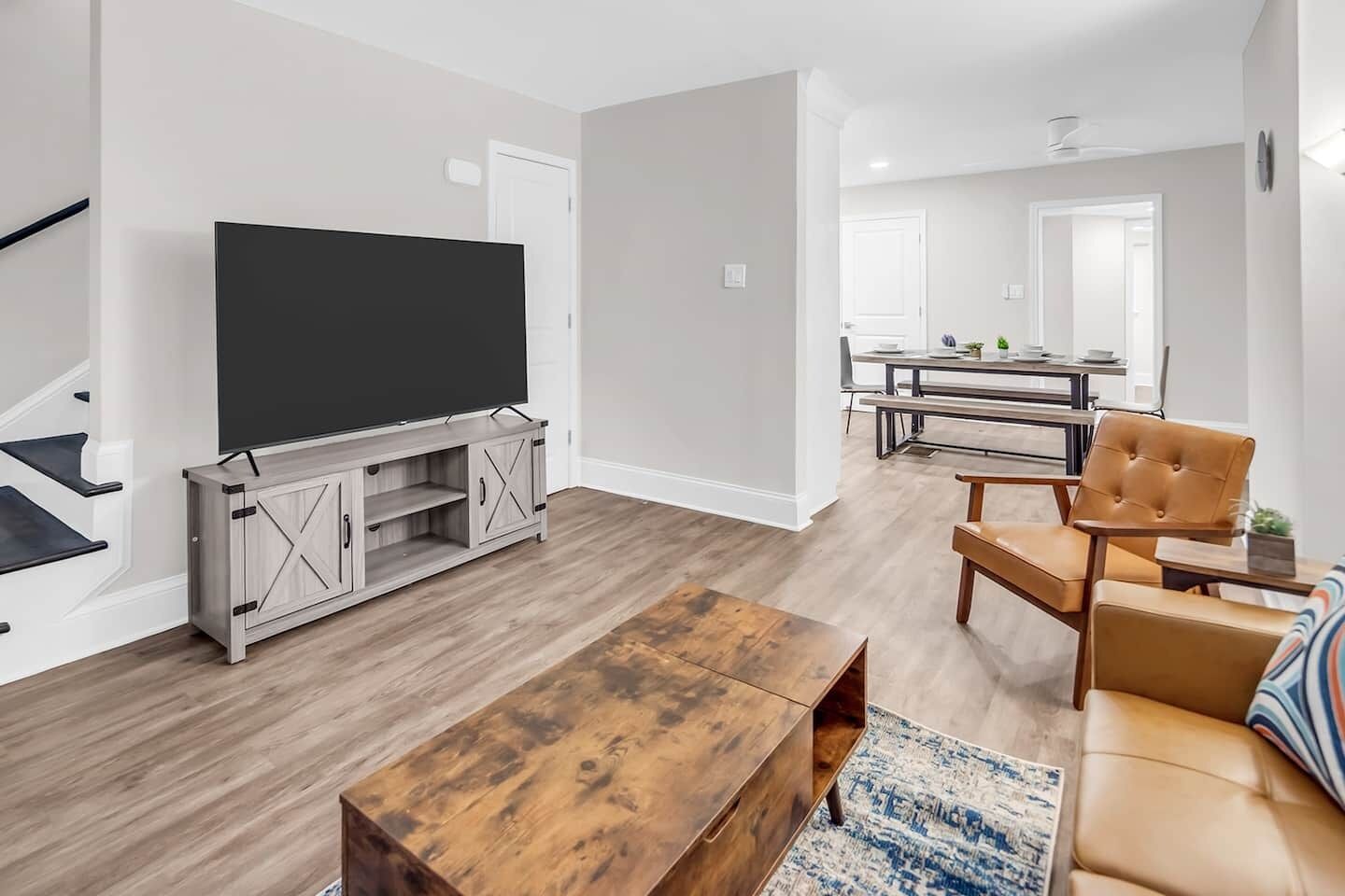 Smart TV, offices