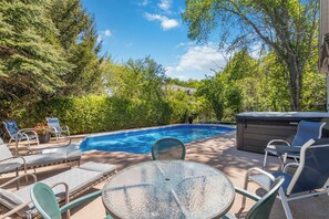 Xalet clàssic, vistes a la muntanya | Piscina privada