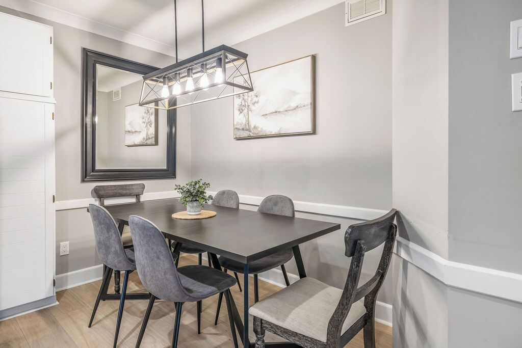 Liisa's Lodge (Pet Friendly) | In-room dining