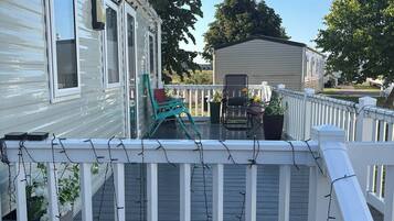 House, 4 Bedrooms, Balcony, Mountain View | Property grounds