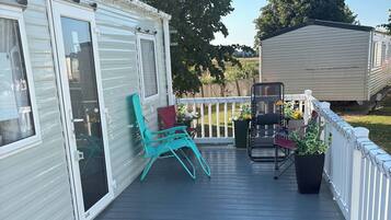 House, 4 Bedrooms, Balcony, Mountain View | Terrace/patio