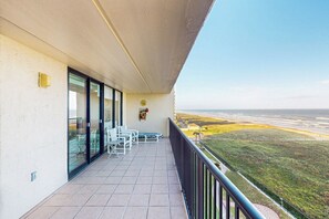 Property grounds - Sweeping View, Luxe Perks: Suntide III - Unit 708 (South Padre Island)
