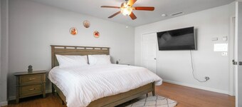 Tranquil 3-bedroom house 2 bathrooms near highway in Twentynine Palms