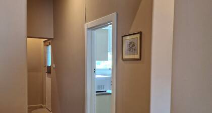 Loxton Holiday Home Pet Friendly, 350m walk to shops & river, wheelchair access.