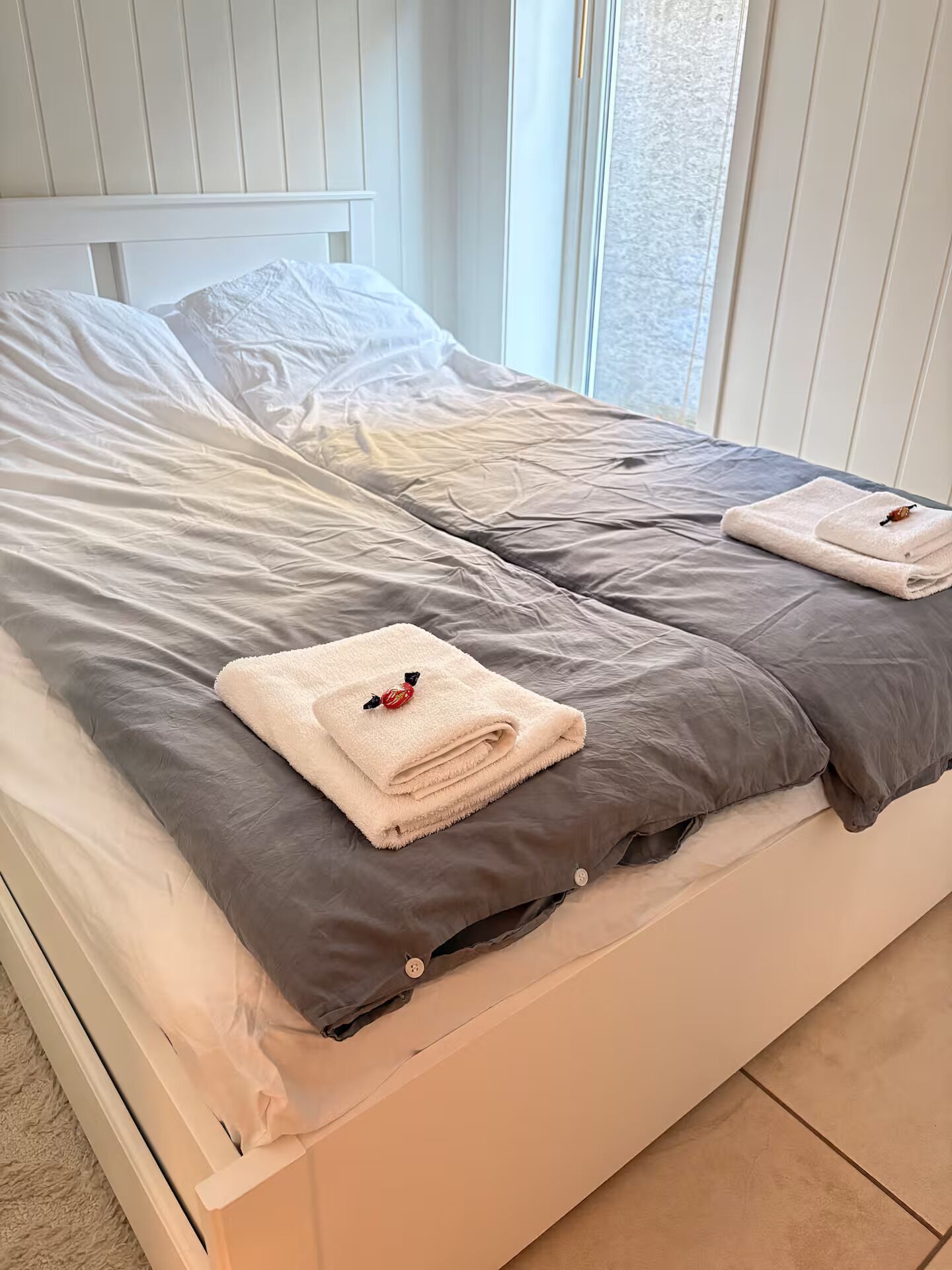 Strykejern/-brett, wi-fi og sengetøy