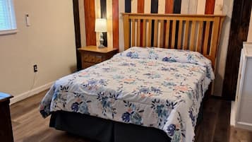 3 bedrooms, in-room safe, iron/ironing board, free WiFi