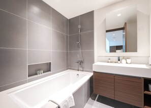 House - Stayshort - Modern Apartment Sleeps Two Dubai Creek Views (Dubai)