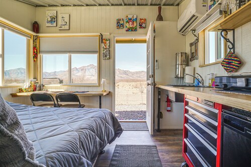 New Mexico Desert Hideaway! Pet-Friendly Tiny Home