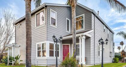 Napa Nearby! Large Home w/ Hot Tub & Dtwn Access