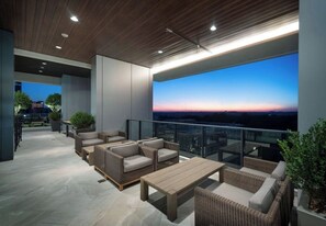 Terrace/patio - 1100 Sq Ft - 2 Miles from Superdome (Atlanta)
