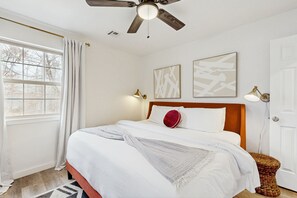 2 habitaciones, tabla de planchar con plancha, internet y ropa de cama 